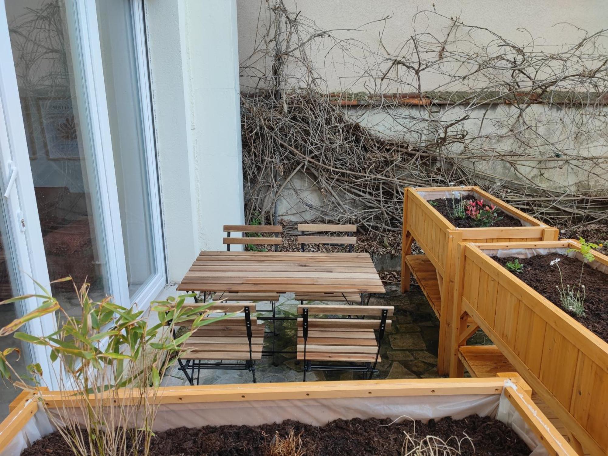 Appartement D'Architecte Avec Vue Sur Jardin La Courneuve Eksteriør billede